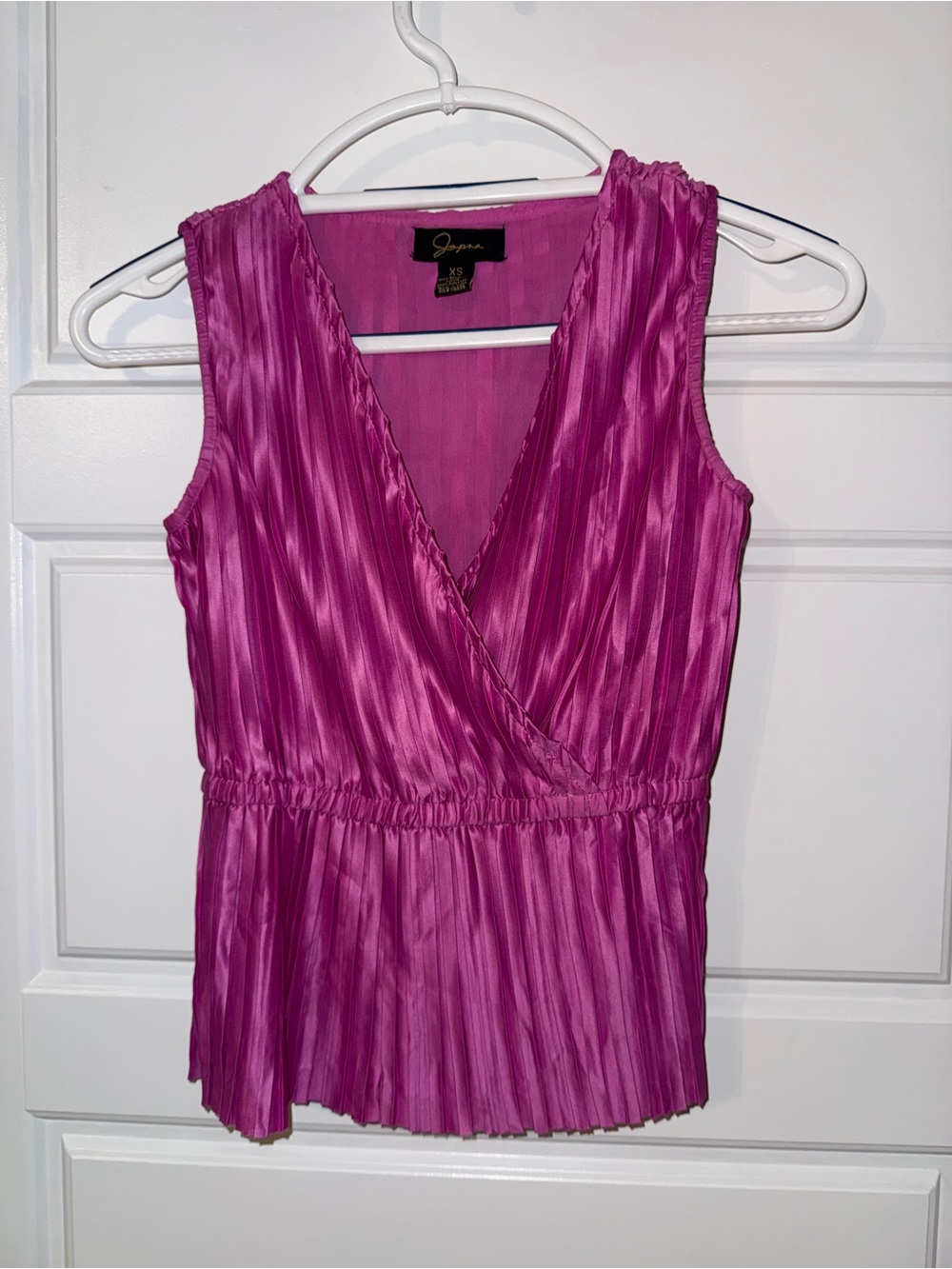 Japna Fuchsia Pleated V-Neck Sleeveless Camisole